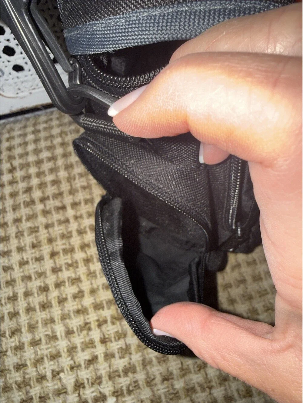 Tamrac Digital Series Black Nylon Camera Carry/Shoulder Bag w/ Strap, Zipper